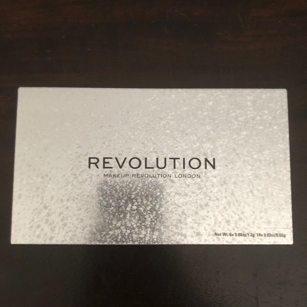 Makeup Revolution Jewel Palette in Opulent
